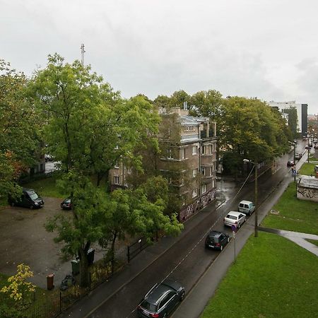 Cozy&Quiet, 5 floor, 800 meters from harbour Appartement Tallinn Buitenkant foto