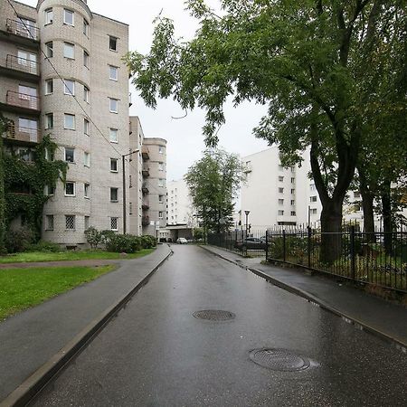Cozy&Quiet, 5 floor, 800 meters from harbour Appartement Tallinn Buitenkant foto