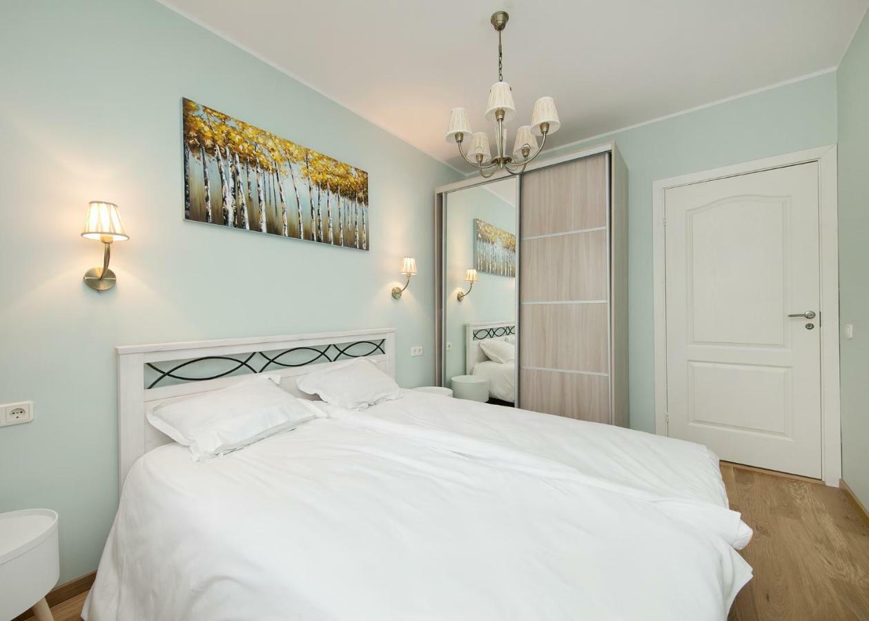 Cozy&Quiet, 5 floor, 800 meters from harbour Appartement Tallinn Buitenkant foto