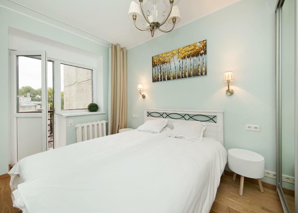 Cozy&Quiet, 5 floor, 800 meters from harbour Appartement Tallinn Buitenkant foto