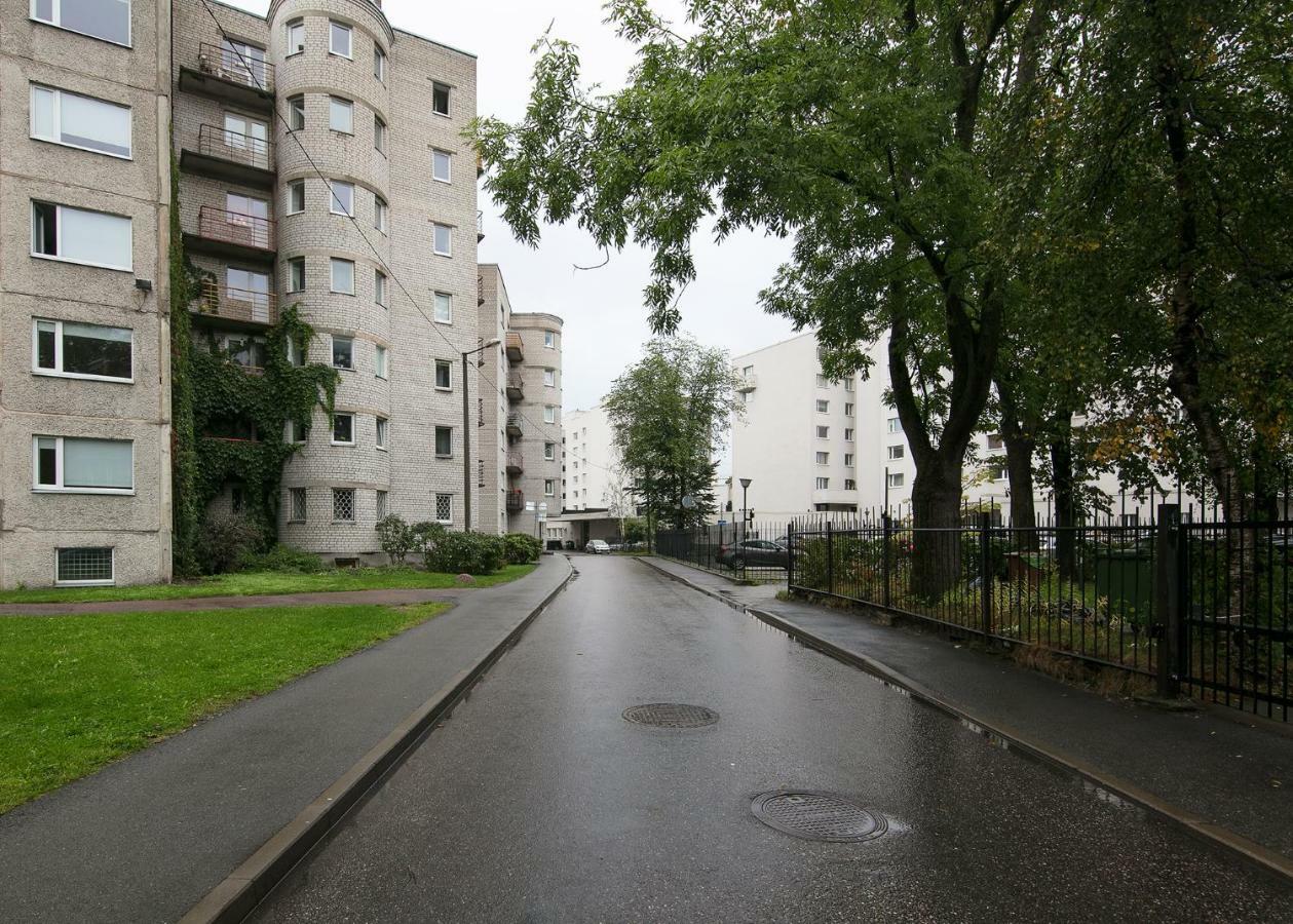 Cozy&Quiet, 5 floor, 800 meters from harbour Appartement Tallinn Buitenkant foto